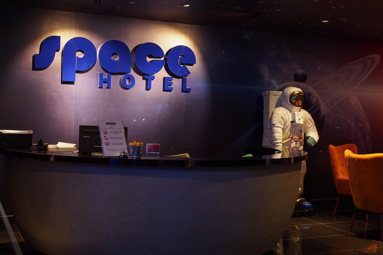 Space Hotel @ Chinatown Kuala Lumpur Zewnętrze zdjęcie